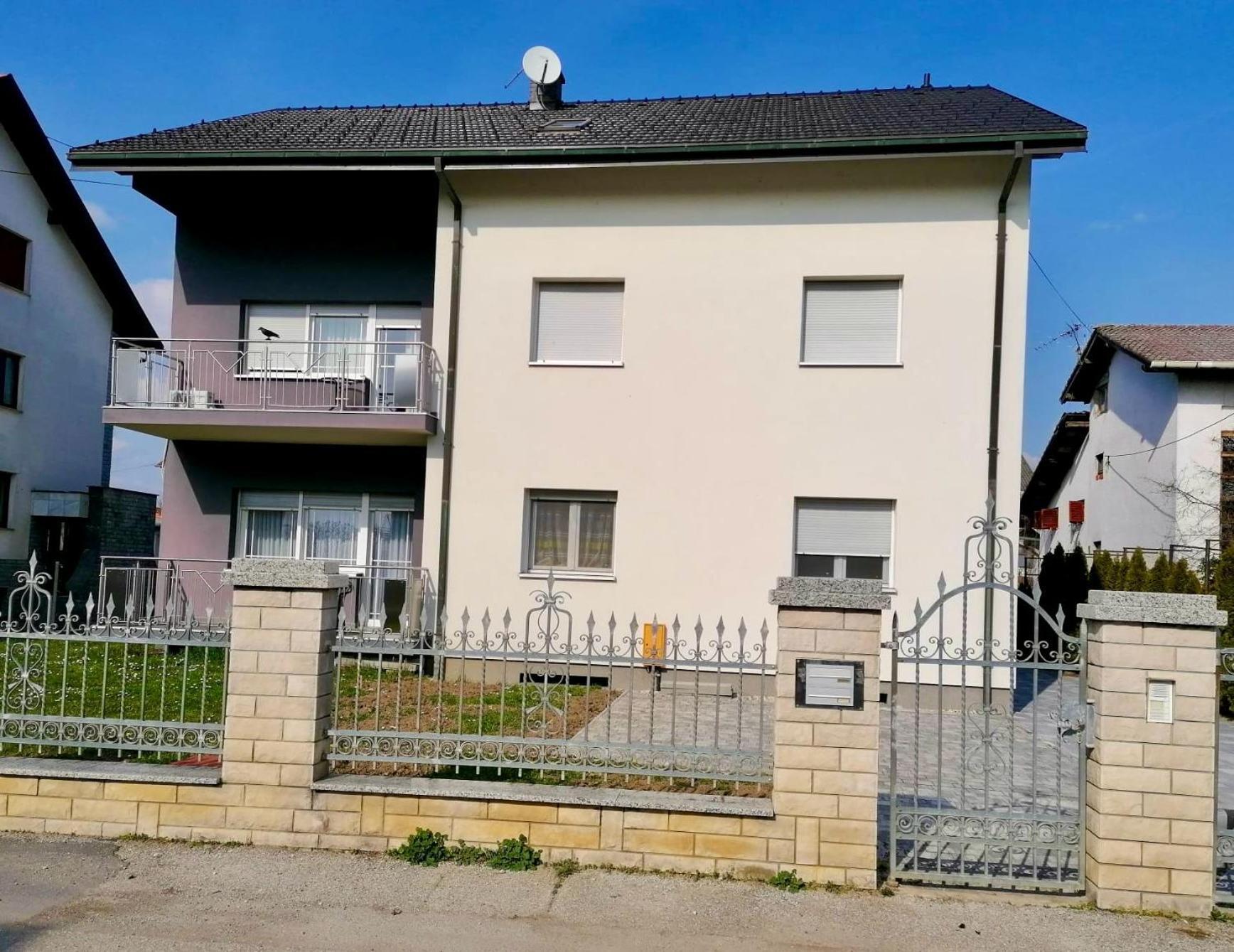 Apartman Tony Deluxe Near Zagreb Airport Велика-Горица Экстерьер фото